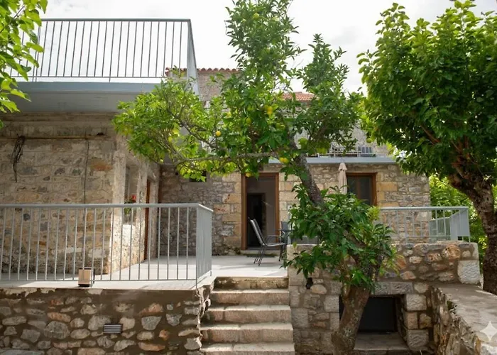 Armonia Sun Tower Apartment